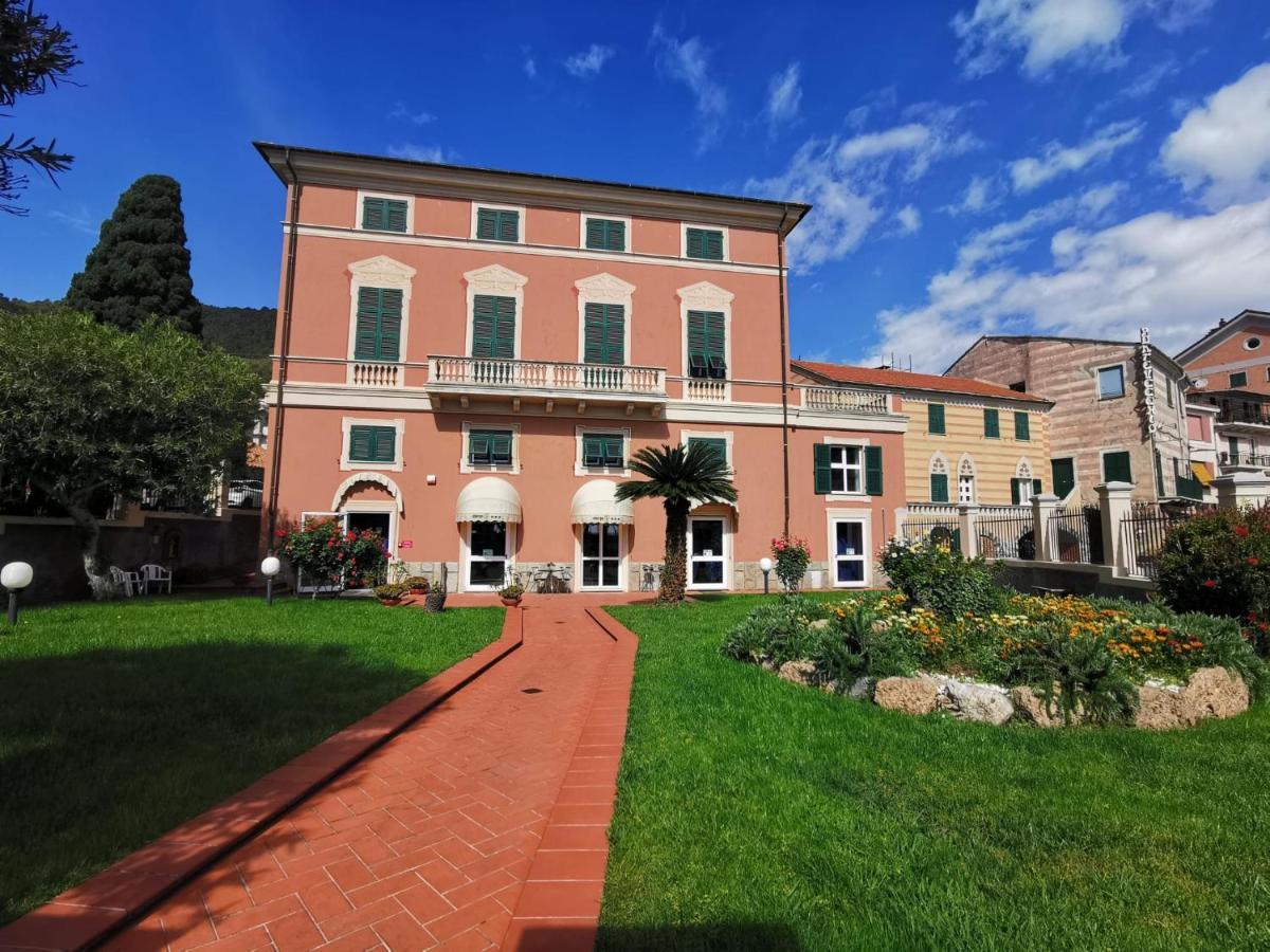 Albergo Mp Noli Εξωτερικό φωτογραφία